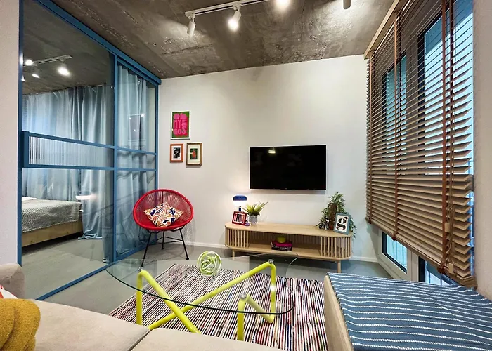 Funky Vibes - Wyszyńskiego 55 - Self Check-in 24h - Free Parking