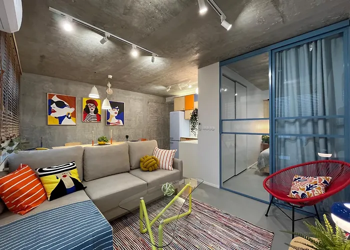 Apartament Funky Vibes - Wyszyńskiego 55 - Self Check-in 24h - Free Parking *