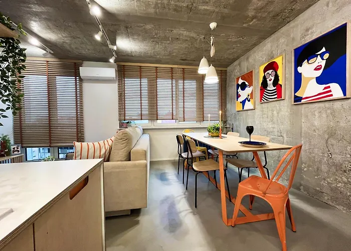 Funky Vibes - Wyszyńskiego 55 - Self Check-in 24h - Free Parking Apartament